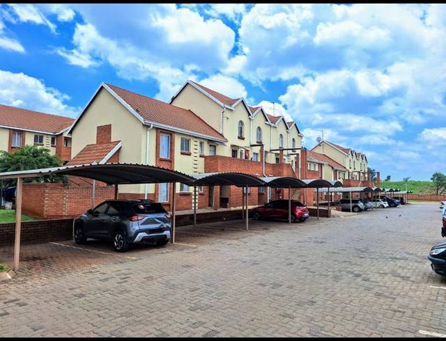 2 BEDROOM APARTMENT FOR SALE IN THE ORCHARDS
